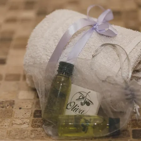 Siveri - Private Swimming Pool - Air Con