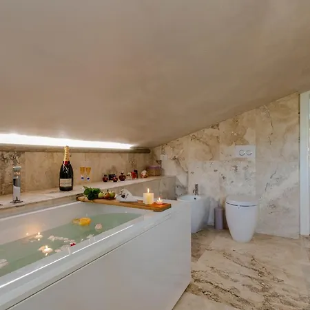 Siveri - Private Swimming Pool - Air Con