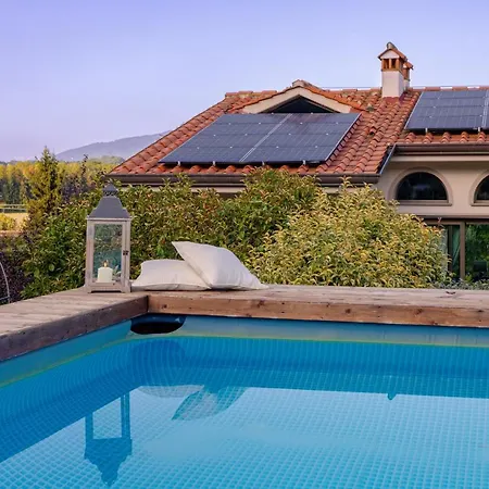 Siveri - Private Swimming Pool - Air Con Villa *