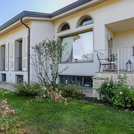 Siveri - Private Swimming Pool - Air Con