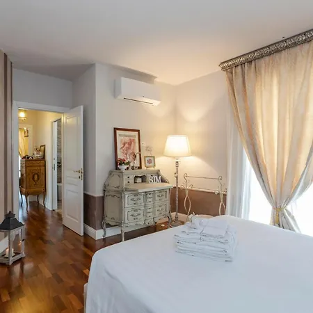 Villa Siveri - Private Swimming Pool - Air Con *