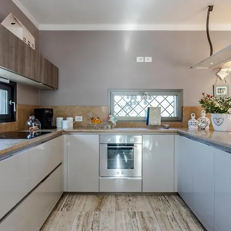 וילה Siveri - Private Swimming Pool - Air Con פייגלין ולדרנו