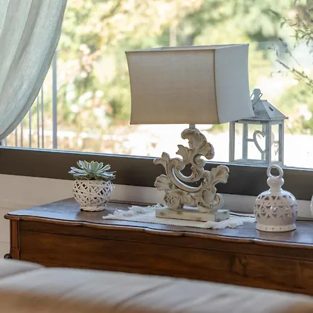 Siveri - Private Swimming Pool - Air Con *