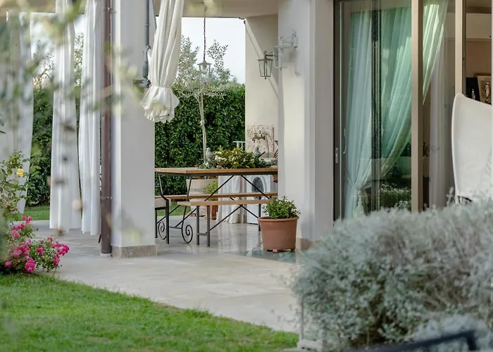 Siveri - Private Swimming Pool - Air Con *