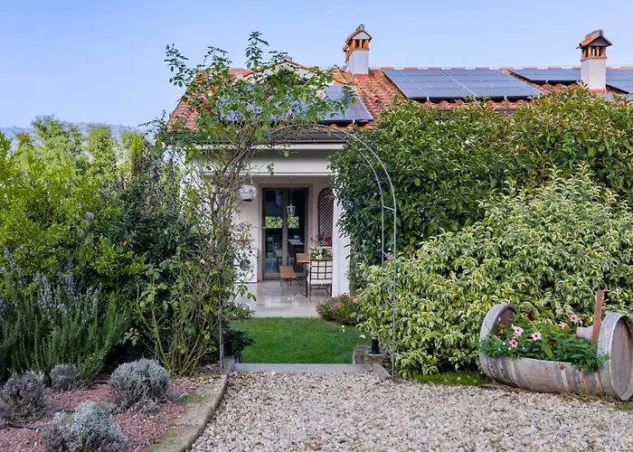 Siveri - Private Swimming Pool - Air Con * 필리네발다르노