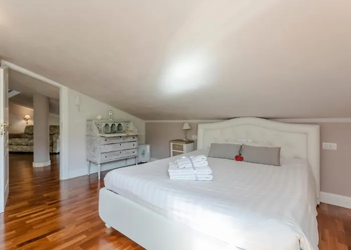 Siveri - Private Swimming Pool - Air Con 필리네발다르노